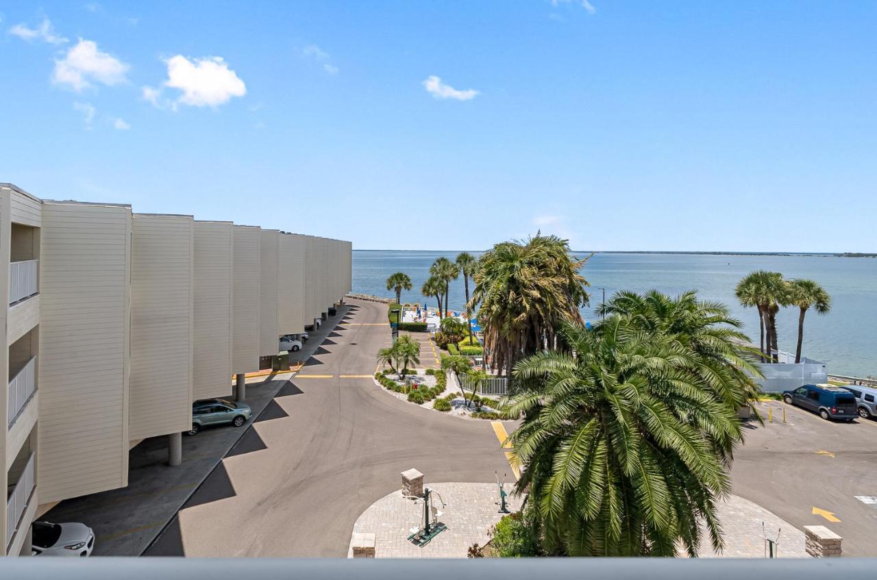Villa Wake Up To The Ocean Breeze - Enjoy Amazing Views Tampa Exterior foto